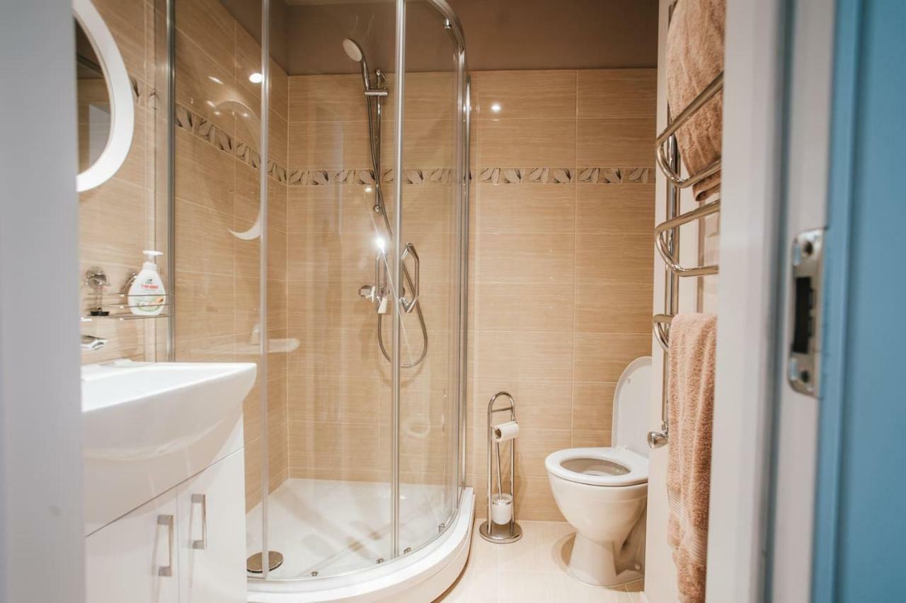 Stylish Latvian Classic 1-Bedroom Apartment Near City Center, Parks & Public Transport Links Riga Ngoại thất bức ảnh